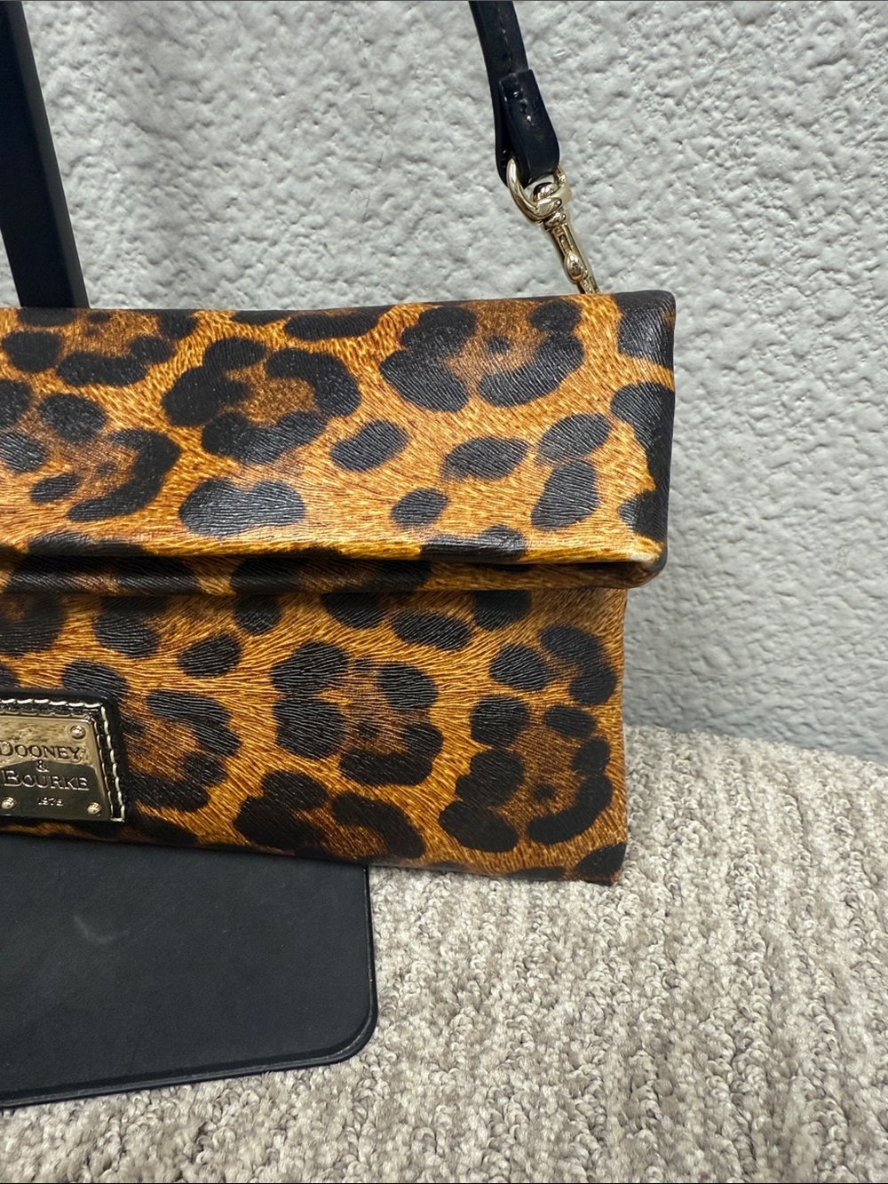 Dooney & Bourke Leopard Print Fold-Over Shoulder Bag/Clutch - Black Strap - Picture 3 of 9